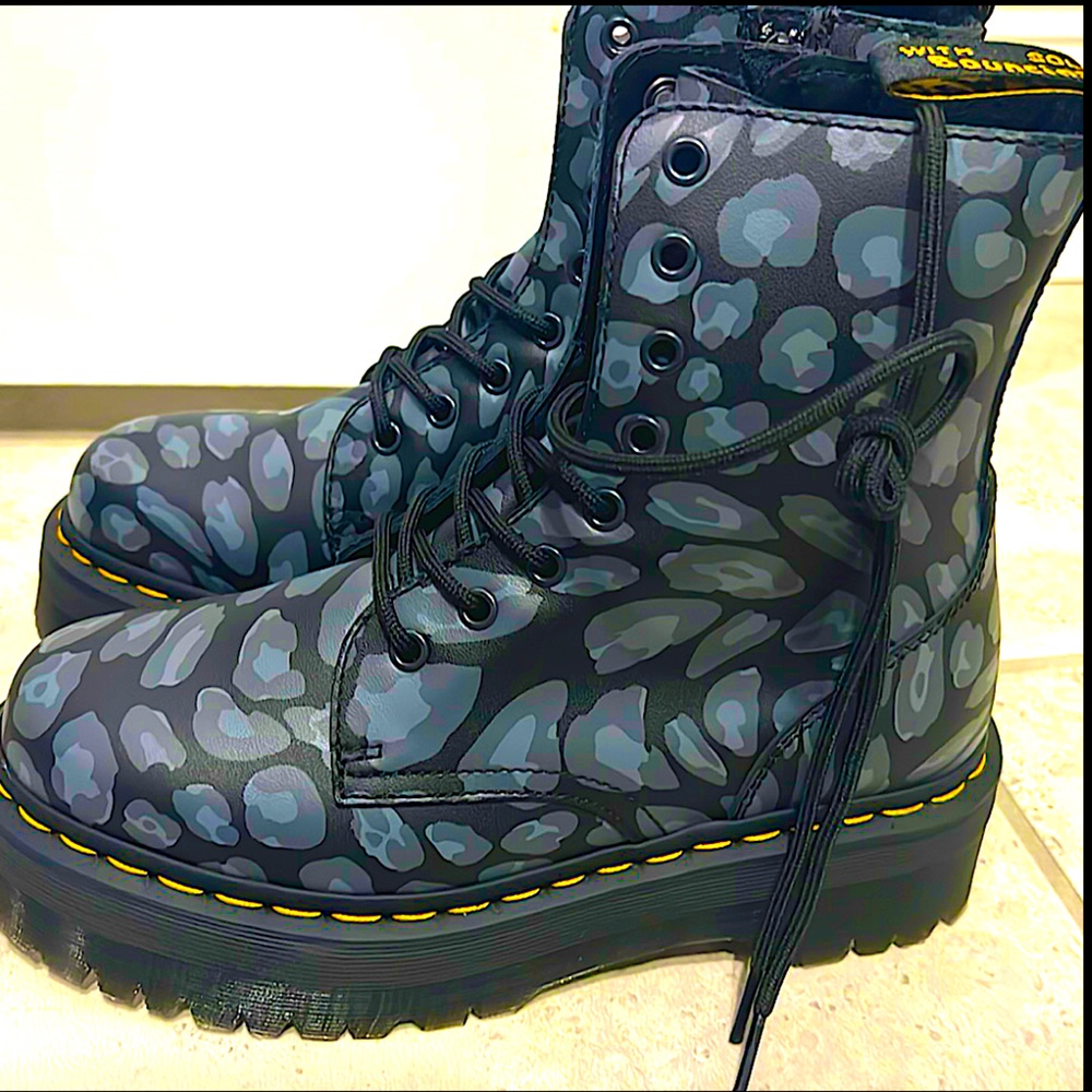 New Sinclair Leopard platform boot